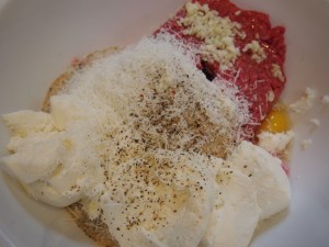 In a large bowl, mix by hands untill all incorporated.