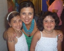 The girls and I waiting for our Tisbury Twix ice cream!  :)  Best ice cream!