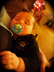 And. A holiday isn't complete unless someone falls asleep..this time in my arms.  :)  Buon Natale!